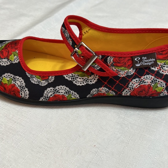 ☃️NWT❄️Hot Chocolate Women’s Shoes Design Mary Jane Chocolaticas Size 7 - Picture 6 of 11